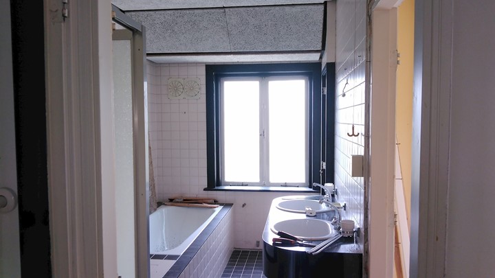 dr-dirk-bakkerlaan-bloemendaal-oude-badkamer
